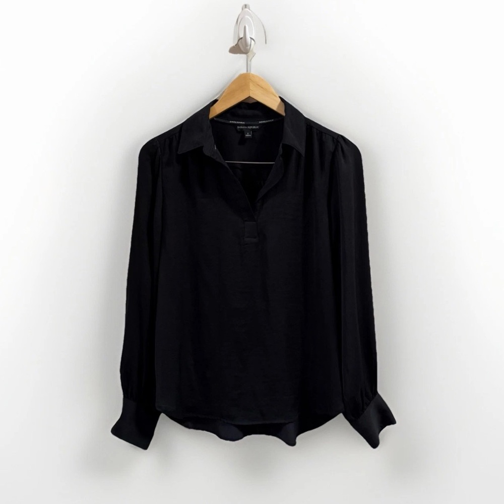 Banana Republic Loose Fit Satin Vneck Pullover Blouse Size S Long Sleeve Black